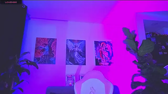 sophiaberryy (F young) - reverse cowgirl  x 5 min