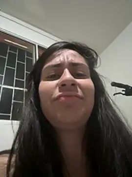 geovana_blan (G young) - masturbation enquanto namo pedala