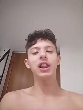 daniel_roy (M twink) - Make me so hard