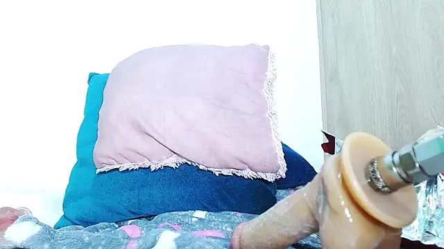 avaleri_cherry (F young) - YOU WANT TO DESTROY MY ASS LOL