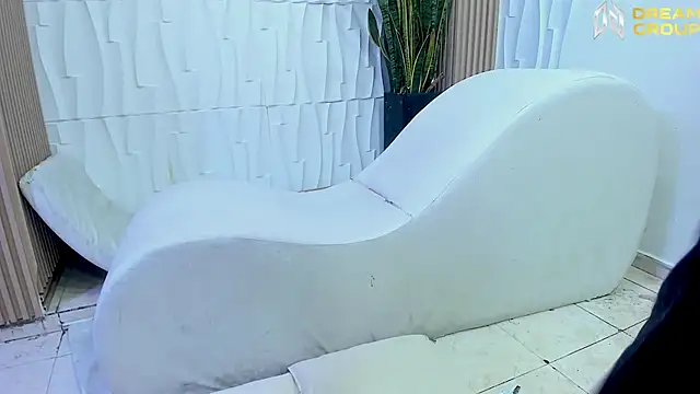 AmazingPartys live sex cam