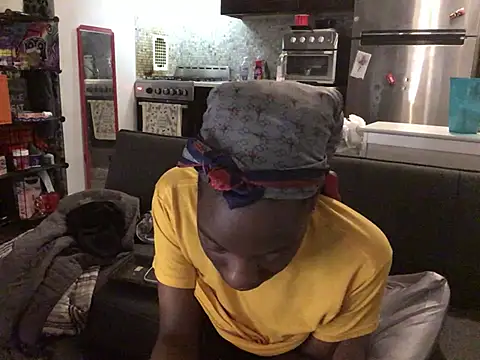 littyleesh1 live cam profile