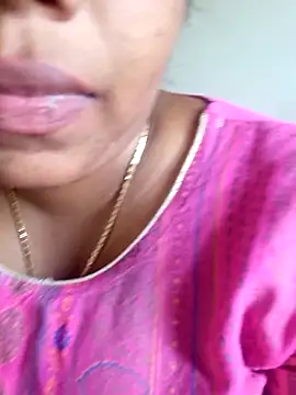 mathi_cam (F young) - Sexy nude in live