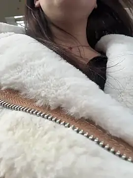 kirasunshine (F young) - lick nipples