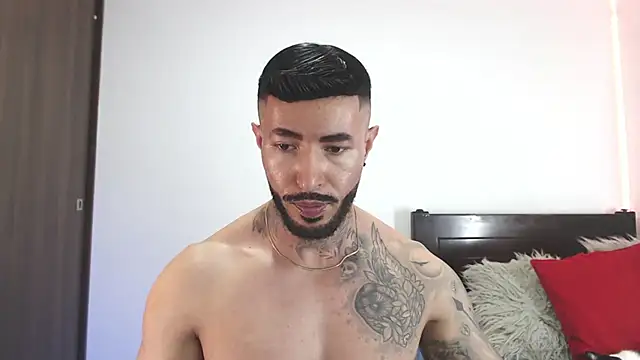 andrea_de_lucaa - Andrea_de_lucaa's free webcam - UK Sex Cams