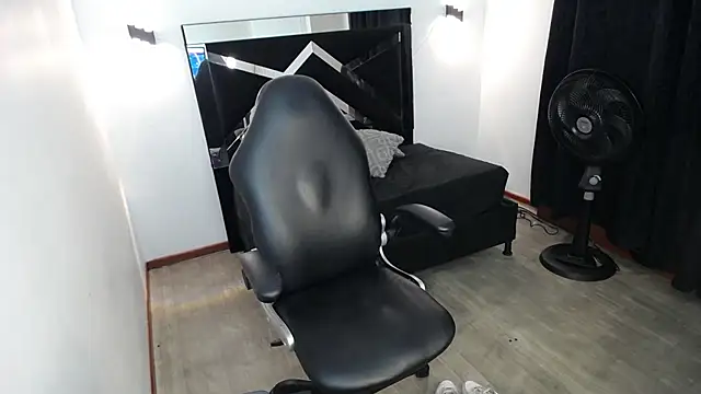 marianarojas_ - MarianaRojas_'s free webcam - UK Sex Cams