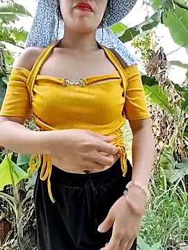 ruby_lucy - Ruby_Lucy's free webcam - UK Sex Cams