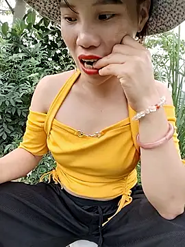 ruby_lucy - Ruby_Lucy's free webcam - UK Sex Cams