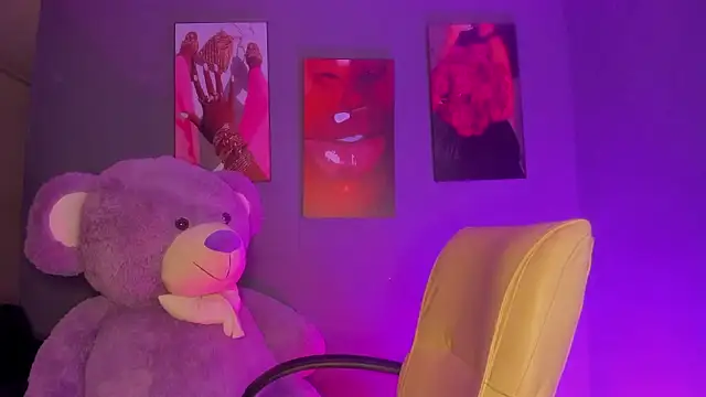 big_ass_show live sex cam