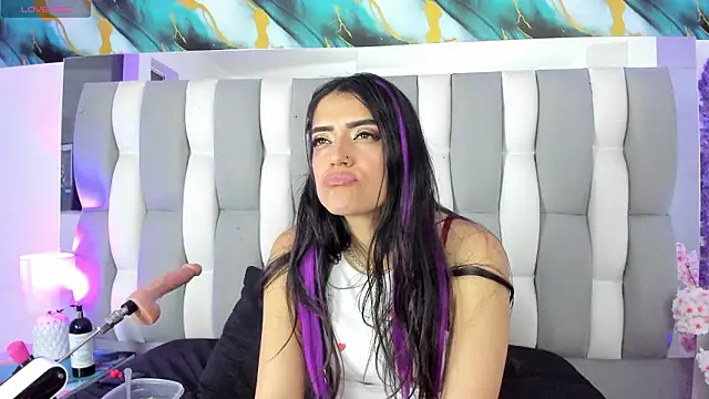 isadiiaz - IsaDiiaz's free webcam - UK Sex Cams