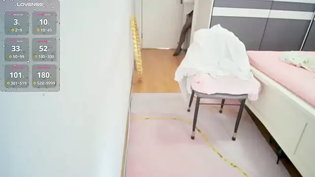 Yuzuki-sweet webcam stripchat model stream image