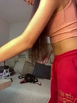 Lauraaa_pink18 webcam