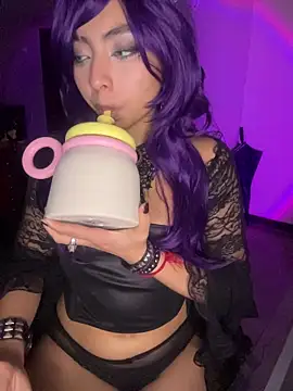 Webcam Model (_g0thiccwitch_) is live