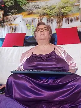 queenpammy1 - QueenPammy1's free webcam