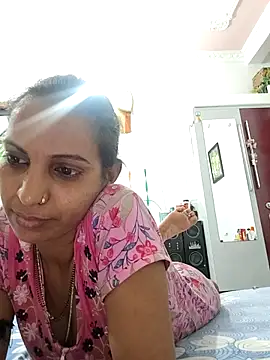 Sexy-Kavya2 webcam