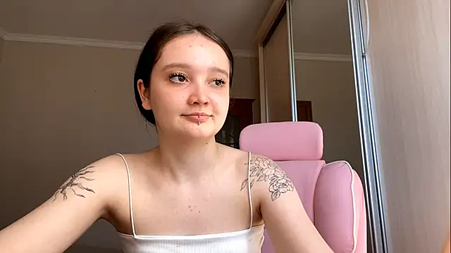 trulaphay - TrulaPhay's free webcam - UK Sex Cams