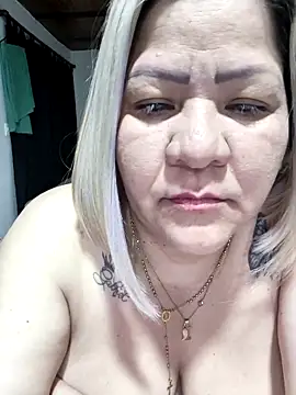 Webcam Model (Dalessa_Bigtits)  is live.Free join now!