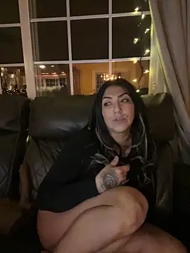 LittleMissEeve webcam