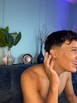 leo_savage_ (M young) - flash cock