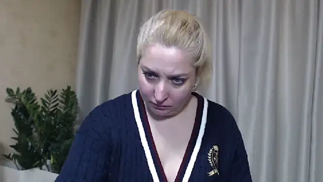 sweetpussy13 - Sweetpussy13's free webcam