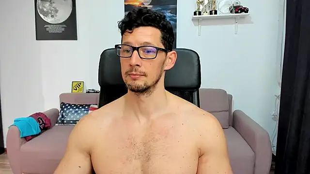 brutusk08 - BrutusK08's free webcam - UK Sex Cams