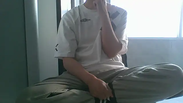 nole_china7 (Ask my age) - talk / fun / cum