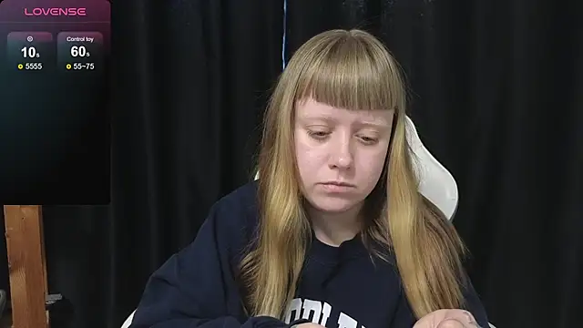 June_shy0 live sex cam