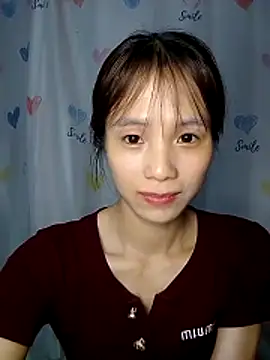 Webcam Model (-Bada-) is live