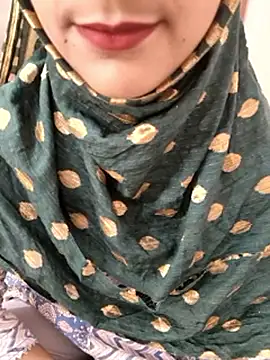 Webcam Model (Indian-Aleena)  is live.Free join now!