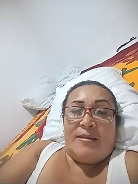 Webcam Model (Nini_Love_)  is live.Free join now!