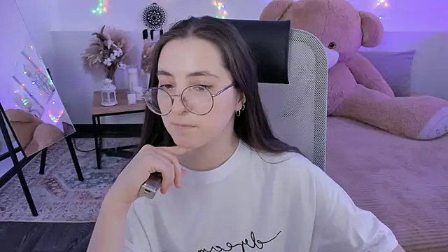 virtuallvoyant - VirtuallVoyant's free webcam - UK Sex Cams