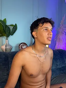 Leo_Savage_ live sex cam