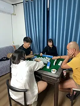 美女xiaotiantian-10在线直播