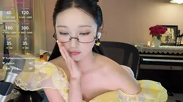 美女Molly00-在线直播