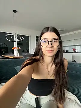 Wildberry_ Live Webcam on Stripchat