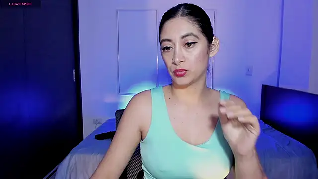 meganwhite3 - MeganWhite3's free webcam - UK Sex Cams