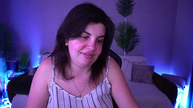 MirandaWong live sex cam