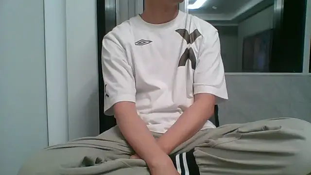 nole_china7 (Ask my age) - talk / fun / cum