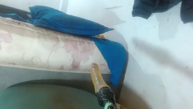 damian_bottom_bigcock