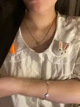 bonnie22 - Bonnie22's free webcam - UK Sex Cams