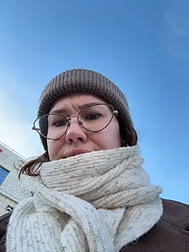 rinacat (F young) - Panties to the side& rub clit