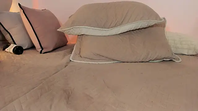 luciana_jam_ (F young) - show anal