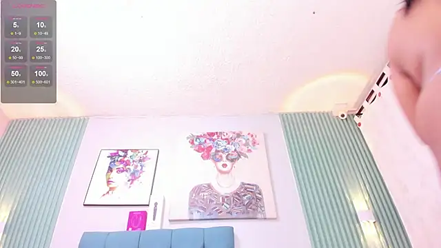 aichabrown - AichaBrown's free webcam