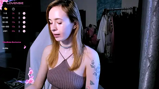 zoyamill - ZoyaMill's free webcam - UK Sex Cams