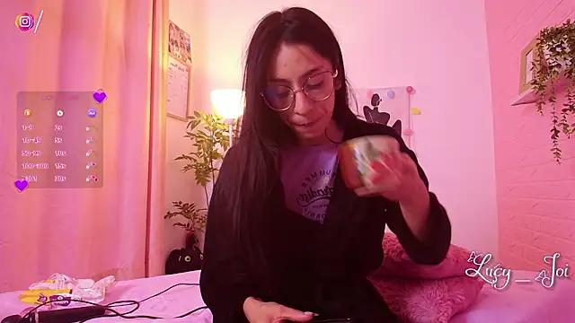lucyanajoi - Lucyanajoi's free webcam
