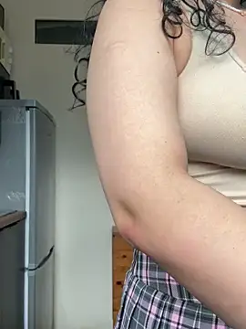 sweetllulus - Sweetllulus's free webcam - UK Sex Cams