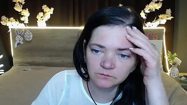 LauraFinn webcam stripchat model stream image