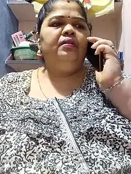 Webcam Model (tamilthanushri)  is live.Free join now!