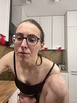 martiniiselenna - MartiniiSelenna's free webcam - UK Sex Cams