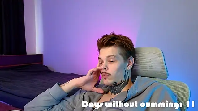 denis_here - DENIS_HERE's free webcam - UK Sex Cams